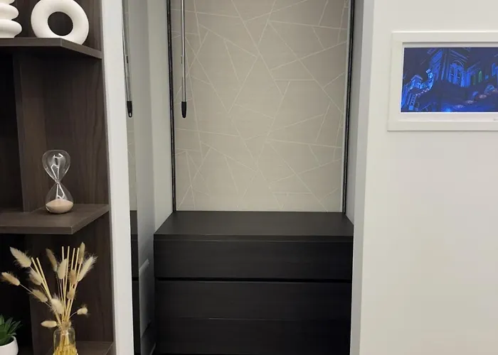 Luxury - Metropolitana M4- San Babila -stadio San Siro - Duomo - Aeroporto Linate - Castello Sforzesco * Milán