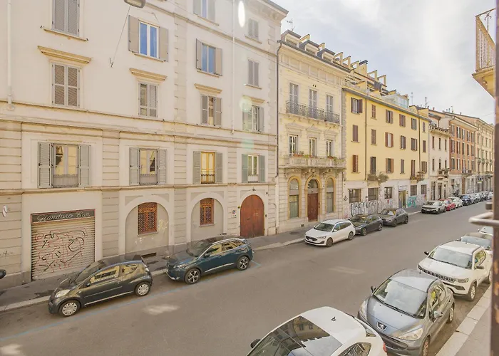 公寓 2 Bdr Flat - Direct Tram 15 Min Duomo