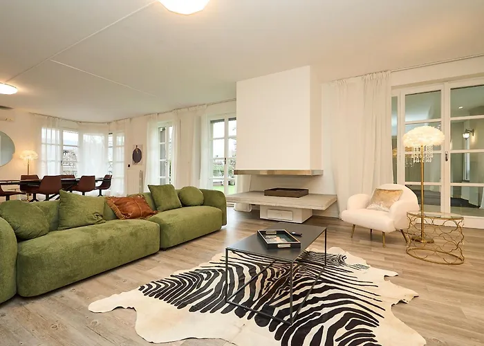 Апартаменты Absolute Luxury Home, 15 Minutes Walk San Siro *