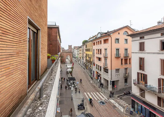 Italianflat - Colonne View - Balcony Retreat - Near Duomo *