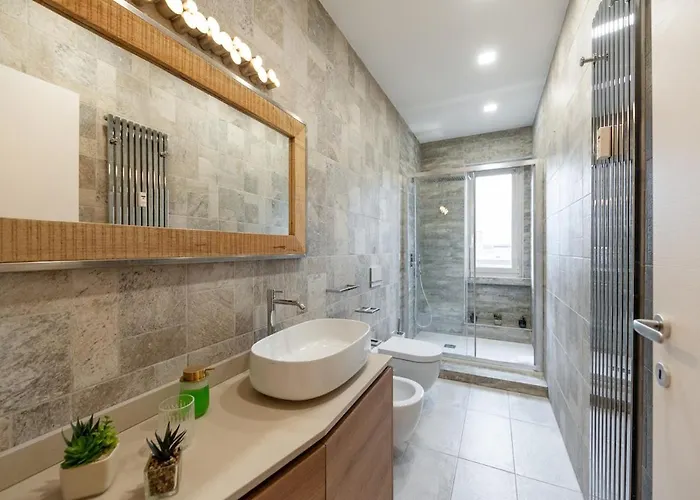 Skyline Penthouse - Terrazzo Panoramico & Metro 5min