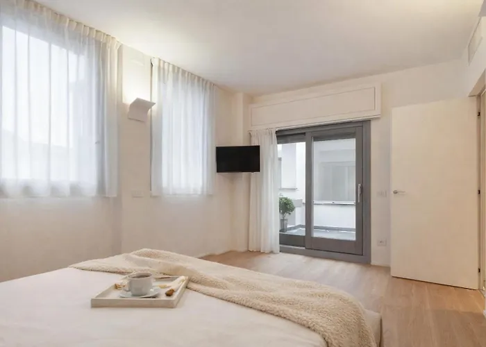 Nerogiardini - Lusso E Design A San Babila * Milano