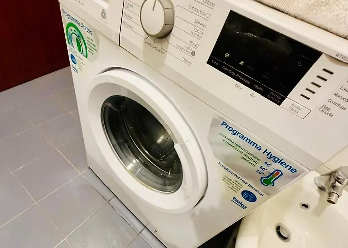 Navigli Comfort Metro Romolo Iulm & Unipol Forum Apartmán *