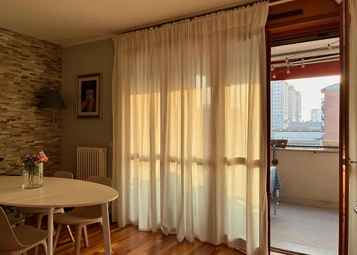 Elegante - 2 Camere, 2 Bagni, Garage E Balcone Апартаменты *