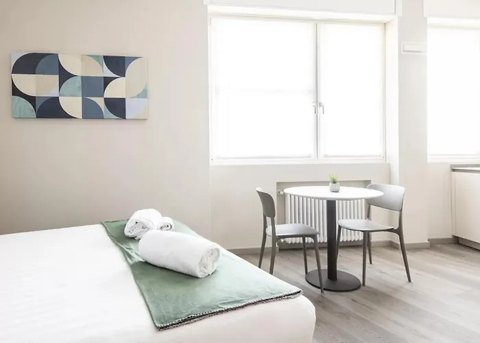 Dhome Pantano - Velasca Tower * Milán