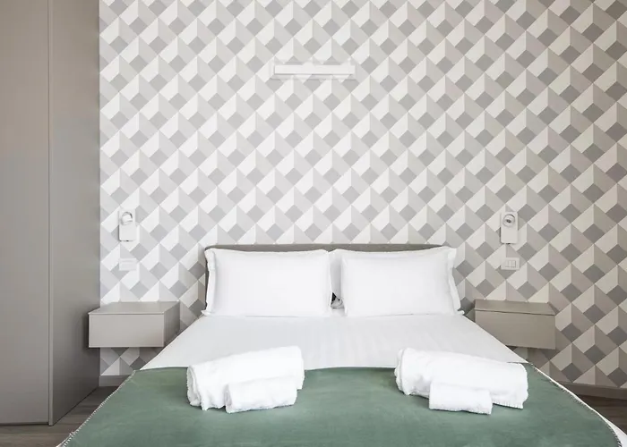 Dhome Pantano - Velasca Tower * Milán