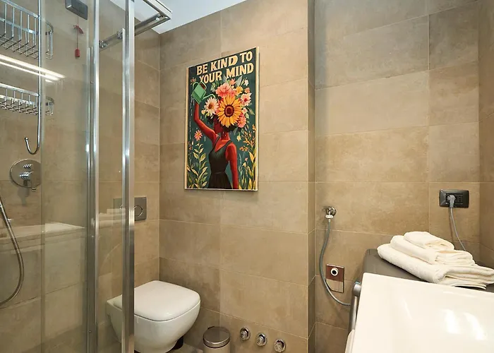 Absolute Luxury Home, 15 Minutes Walk San Siro Апартаменты Милан