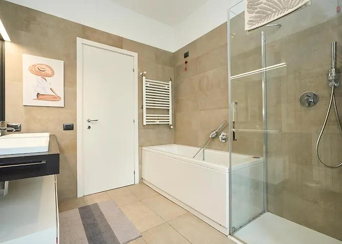 Absolute Luxury Home, 15 Minutes Walk San Siro Milán