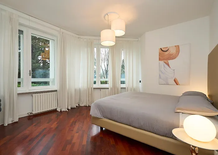 Absolute Luxury Home, 15 Minutes Walk San Siro *