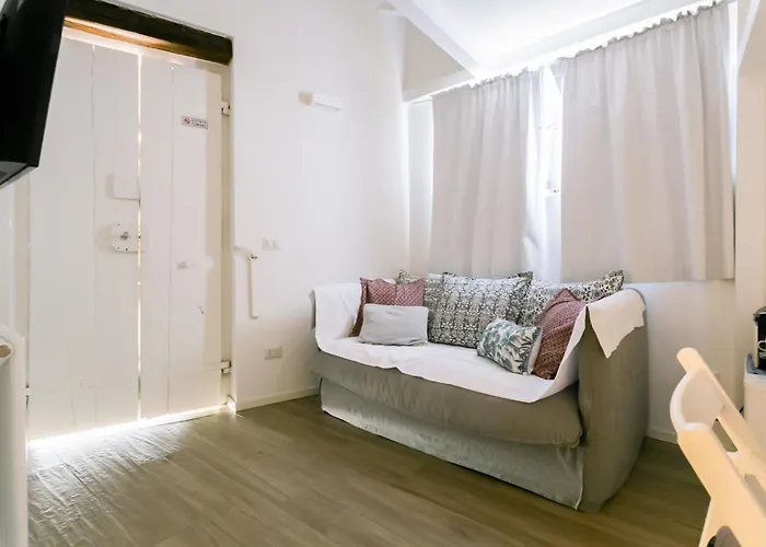 Lägenhet Navigli - Via Vigevano *