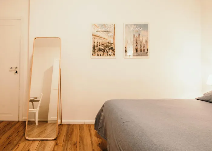 Casa De Amicis - Lakeside L&b Pensjonat Mediolan