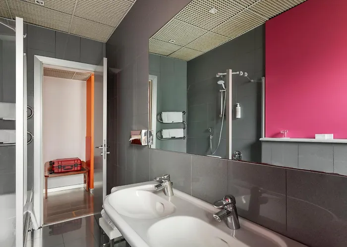 메디올라눔 호텔 4*