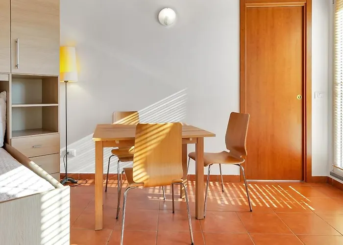 Alessia's Flat - Michetti *