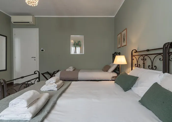 Locami Rooms Castaldi 3*