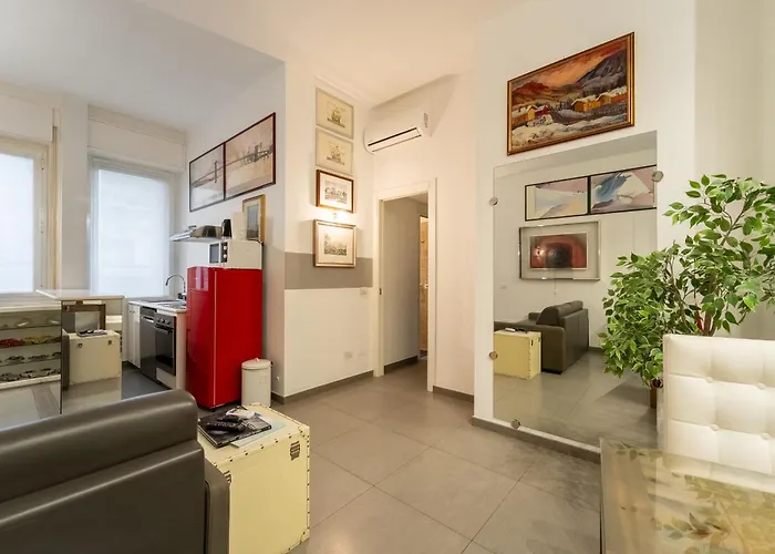 S. Ambrogio Square Apartmán *