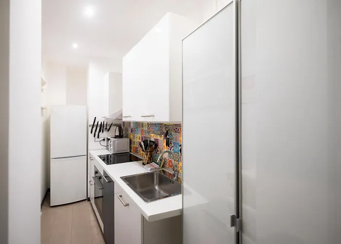 Bilocale Di Design A 100m Dalla Stazione 公寓 *