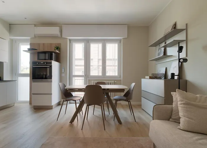 Guesthost - Darsena & Navigli Cosy Flat Апартаменты Милан