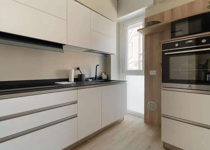 Guesthost - Darsena & Navigli Cosy Flat Апартаменты Милан