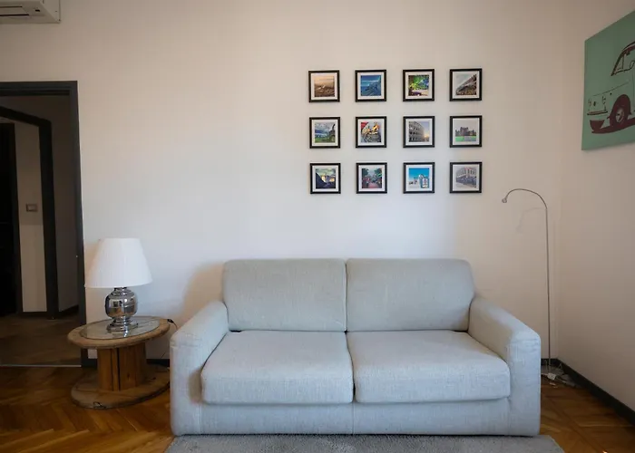 Bilocale Di Design A 100m Dalla Stazione 公寓 *