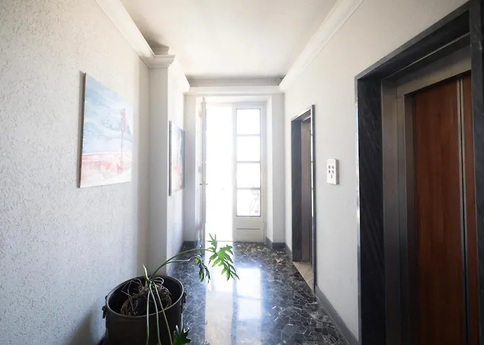 公寓 Bilocale Di Design A 100m Dalla Stazione *