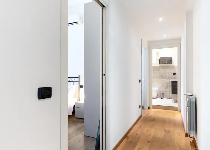 Apartment A 300m Dalla Metro Nel Cuore Di Con Wifi