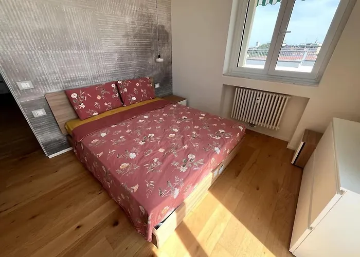 Stunning Penthouse Duomo Experience Mediolan