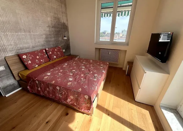 Stunning Penthouse Duomo Experience Apartamento Milão