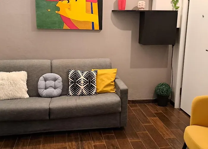 Brand New - 5 Minutes From Istria Metro Station Appartement