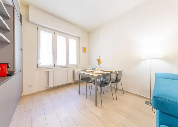 Elegant 1bdr In The Center, 5 Min From The Duomo Appartement *