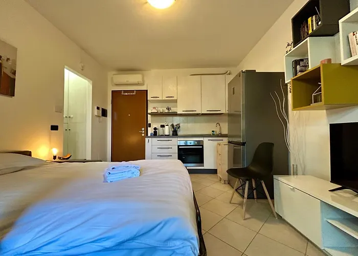 Apartman Kibilu - Via Dei Carafa Dergano Yellow Line Milánó