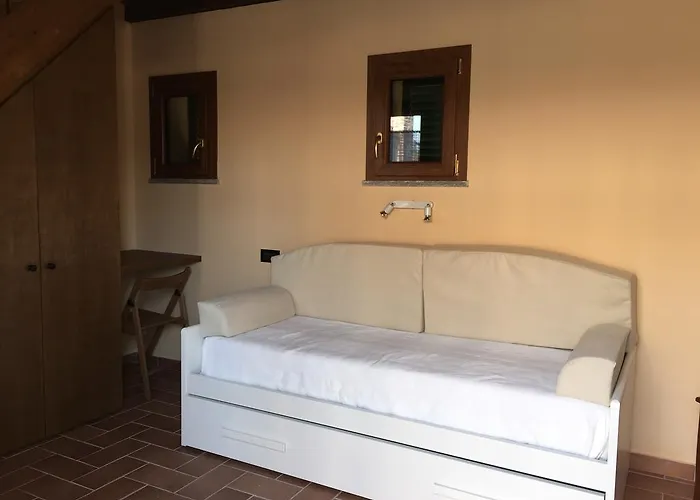 בית חווה Cascina Battivacco *