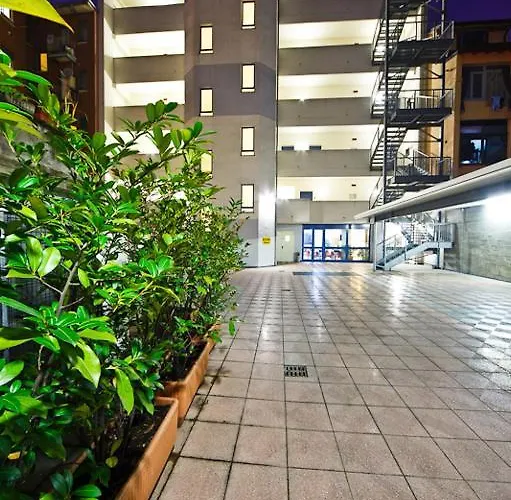 Sechi With Parking Szálloda