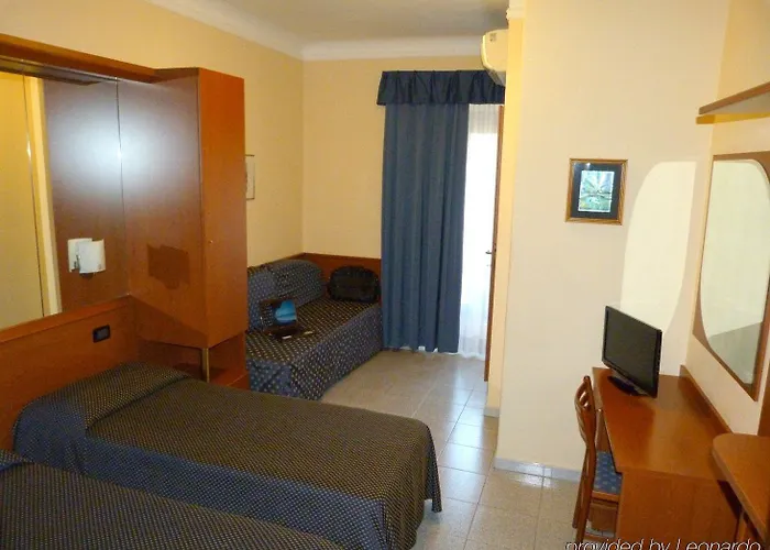 Aurora Hotel