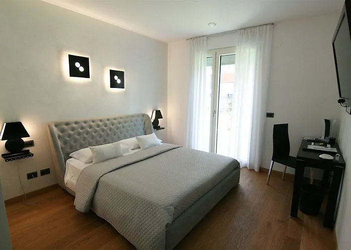 Nocleg ze śniadaniem Experience Design Bed&show 4*