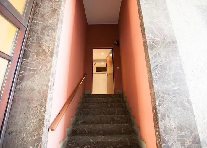 Semplicemente Casa * Milánó