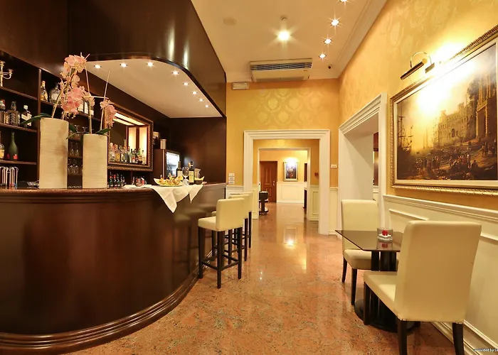 Worldhotel Casati 18 Отель Милан