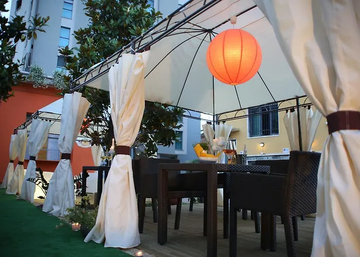 Mihotel فندق