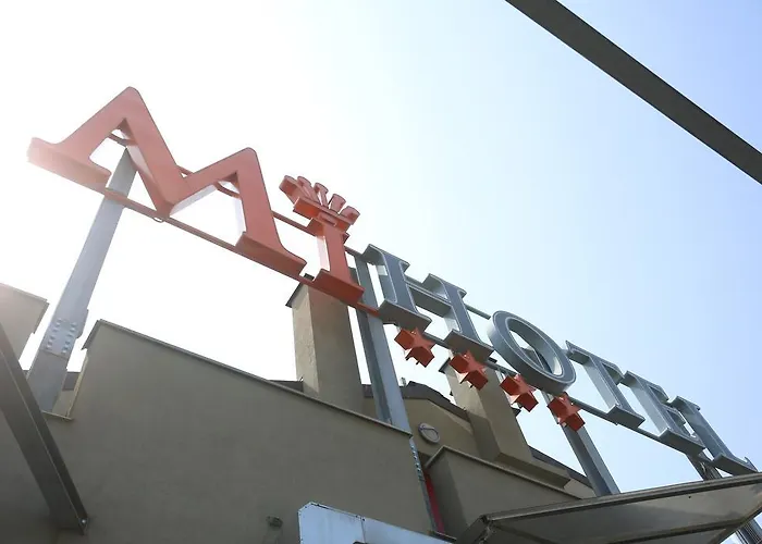 Mihotel 4* ميلان