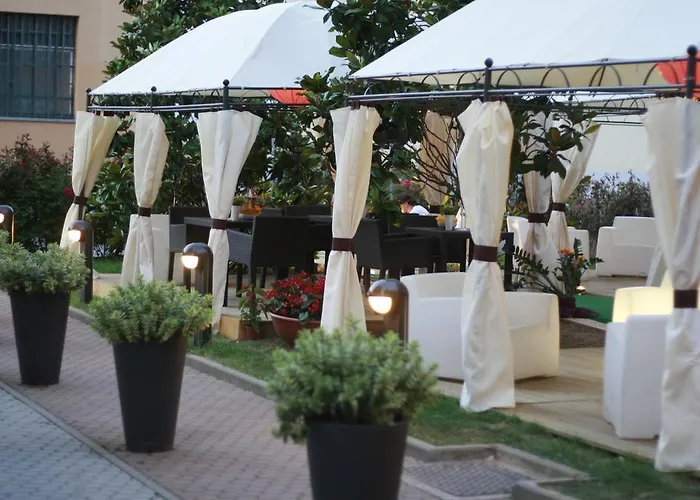 فندق Mihotel 4*