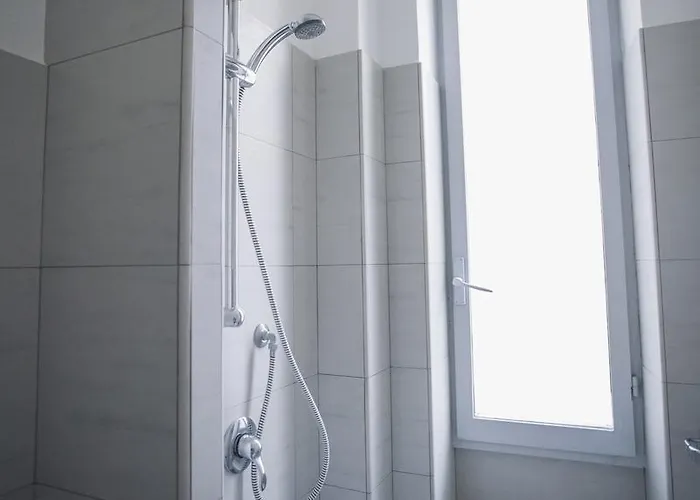 Italianway Easy - Corso Sempione 96 *