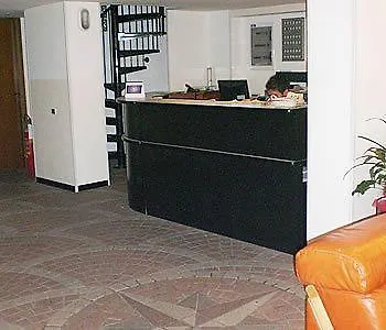 Nettuno מלון *