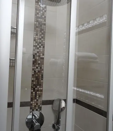 Piacenza 3* Milánó