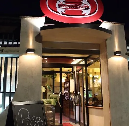 Ai Due Orsi בית הארחה