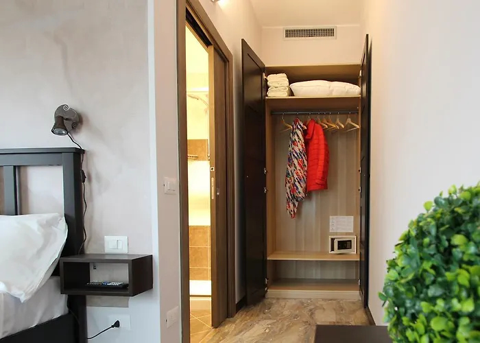 Milanorooms Bacone Self Check-in 4*