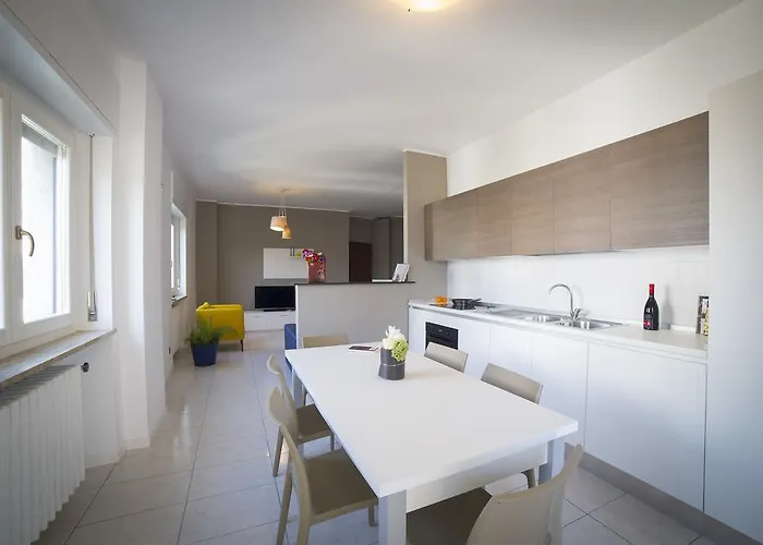 Aurum Gambara شقة فندقية ميلان