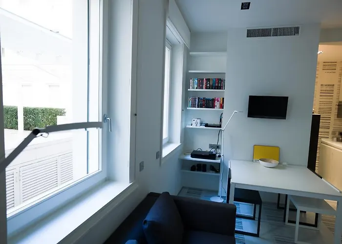 Stylish Mini In The Heart Of Apartment