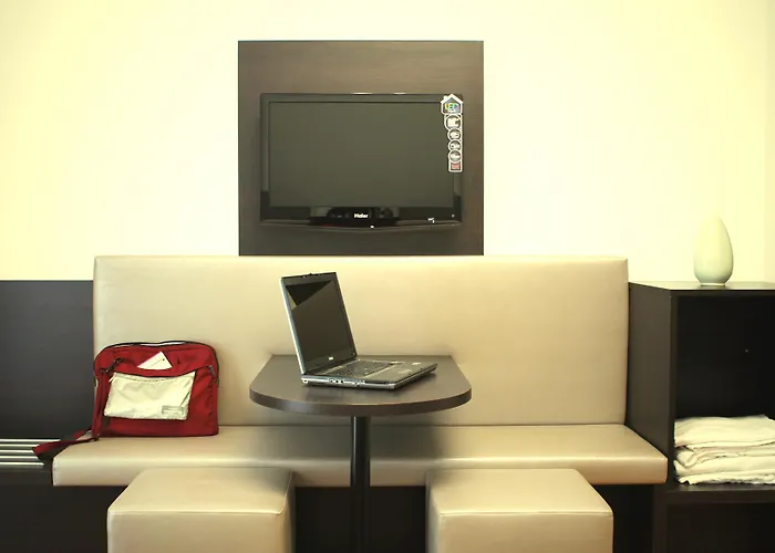 New Generation Chic Sempione Hostel *