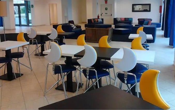 Hostel New Generation Chic Sempione