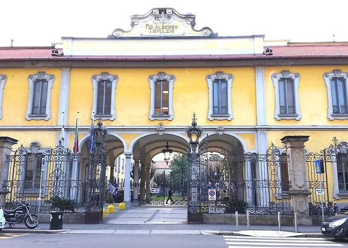 Aurum Gambara شقة فندقية ميلان