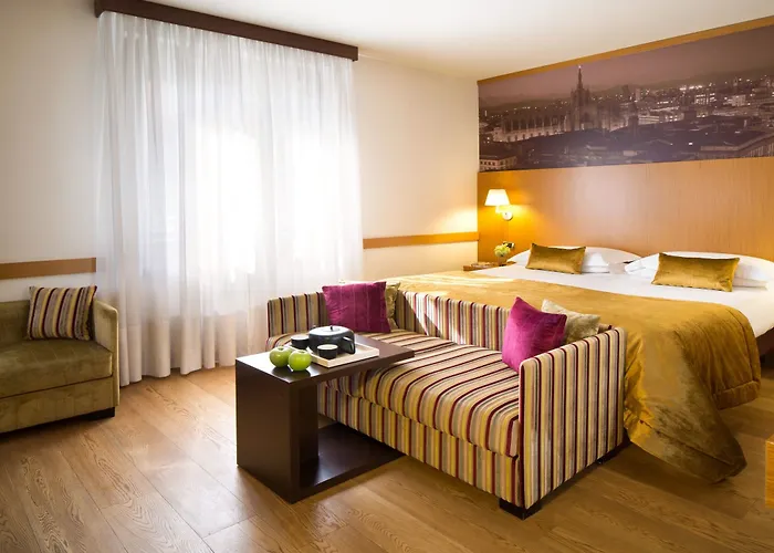 מלון Starhotels Tourist 4*